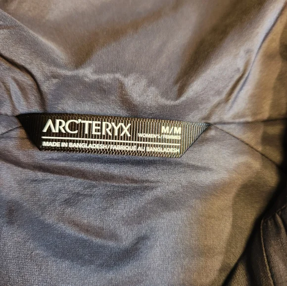 Arc’teryx Atom LT Women’s Hooded Jacket – Womens – Medium - Picture 3 of 5